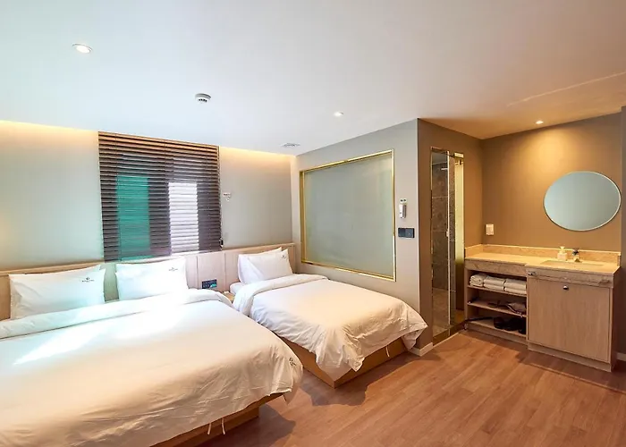Hotel Bonathree *