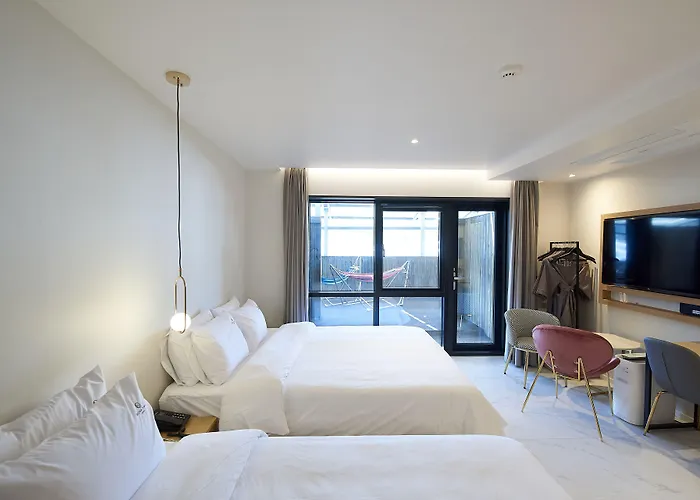 Bonathree Hotel