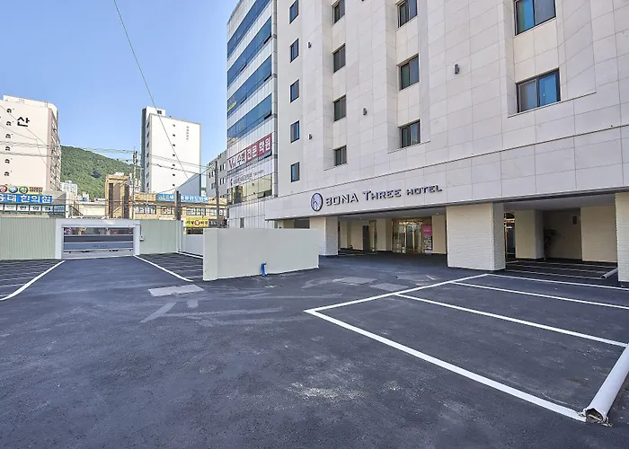 Bonathree Hotel *